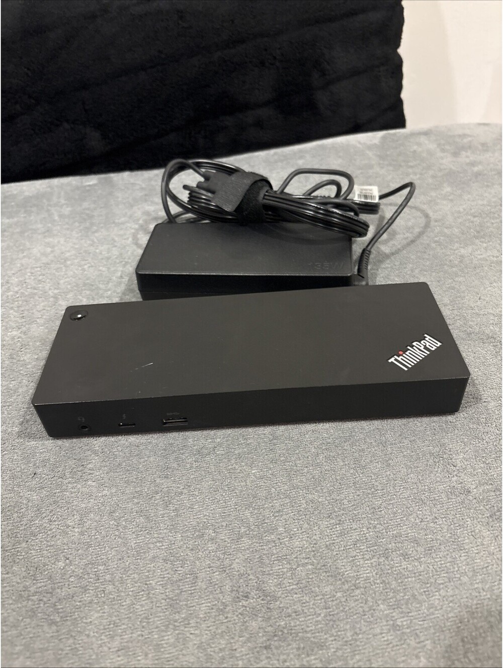 Lenovo ThinkPad Thunderbolt 3 Dock (DBB9003L1) Docking Station with 135W Charger